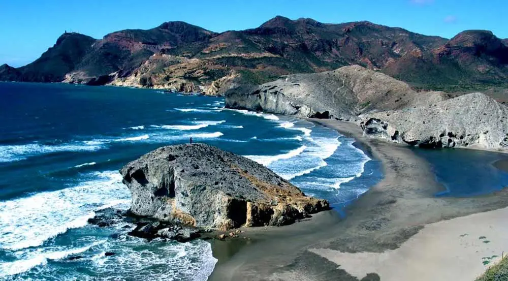 Descubre la Playa de Mónsul: un paraíso volcánico en estado puro.Descubre la Playa de Mónsul: un paraíso volcánico en estado puro.Descubre la Playa de Mónsul: un paraíso volcánico en estado puro.Descubre la Playa de Mónsul: un paraíso volcánico en estado puro.