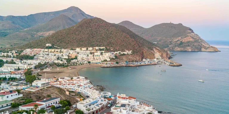 Cómo llegar a San José (Cabo de Gata) desde Roquetas de Mar, Almería capital y Almerimar.Cómo llegar a San José (Cabo de Gata) desde Roquetas de Mar, Almería capital y Almerimar.Cómo llegar a San José (Cabo de Gata) desde Roquetas de Mar, Almería capital y Almerimar.