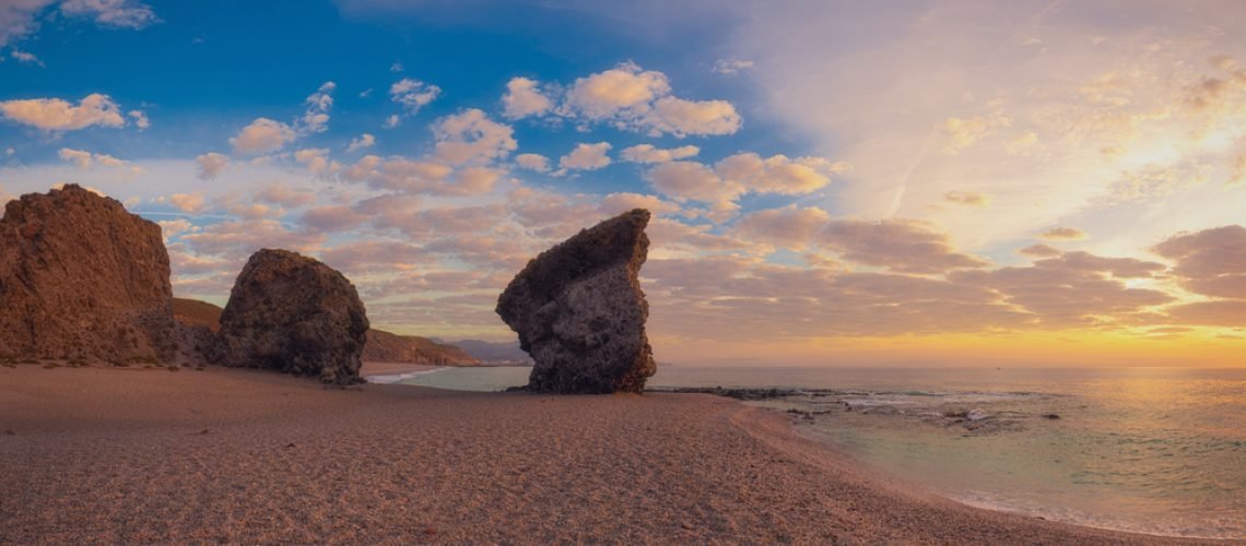 Panoramic,Photography:,Playa,De,Los,Muertos,At,Sunrise