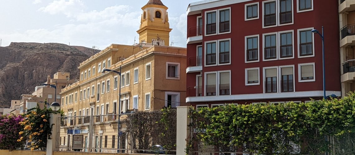 Edificio_en_Nicolás_Salmerón_20220813_001