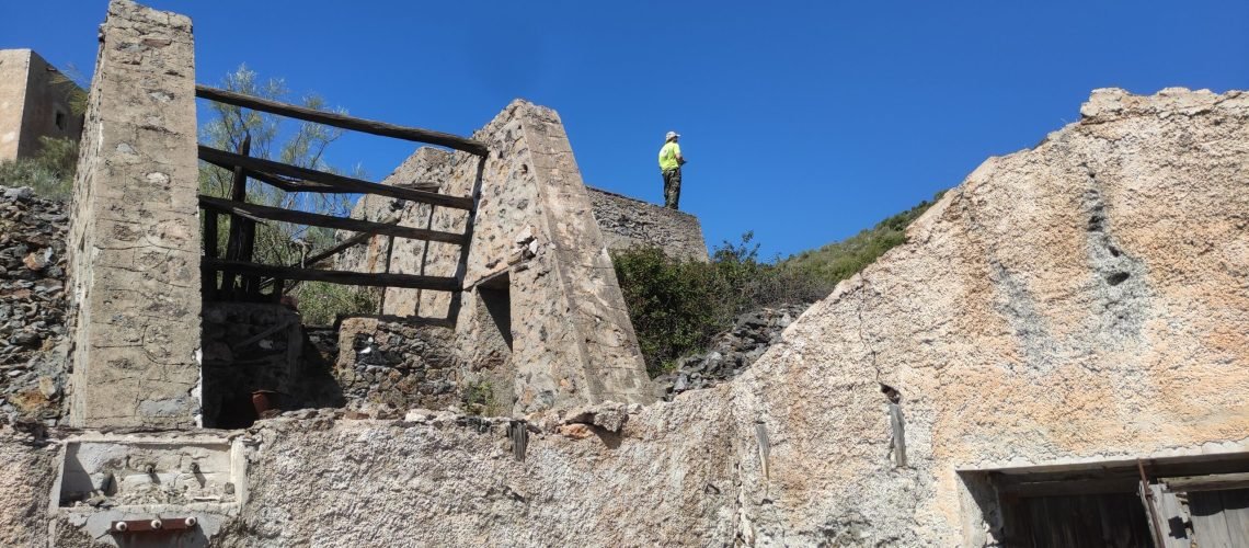 Mina_sobrina_castillete