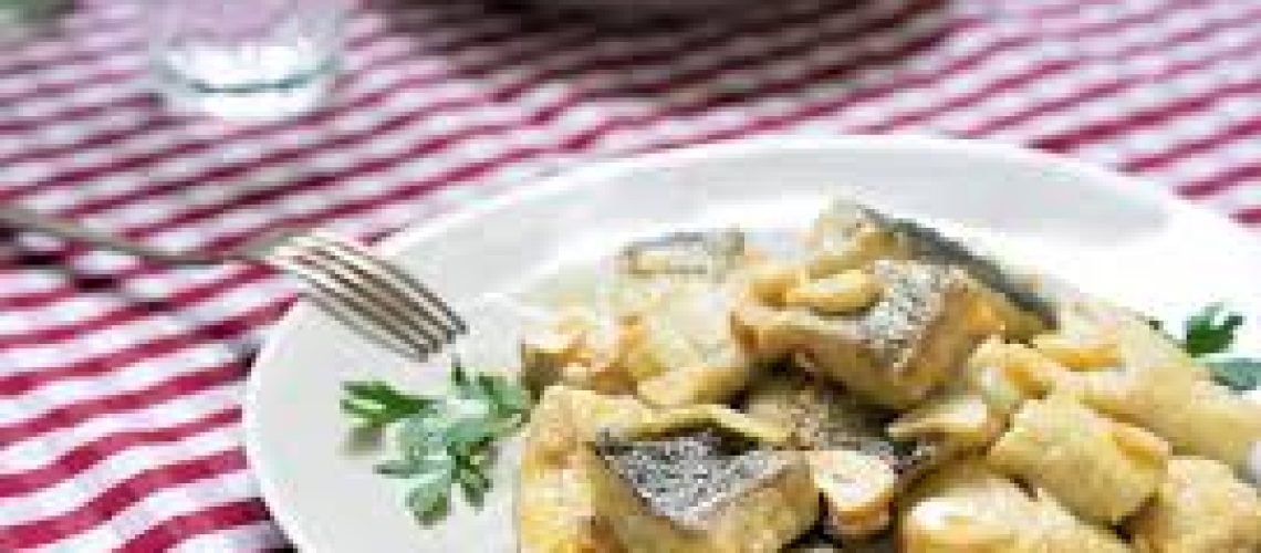 Cabo de Gata‑Níjar: un viaje gastronómico entre playas vírgenes y sabores auténticos.